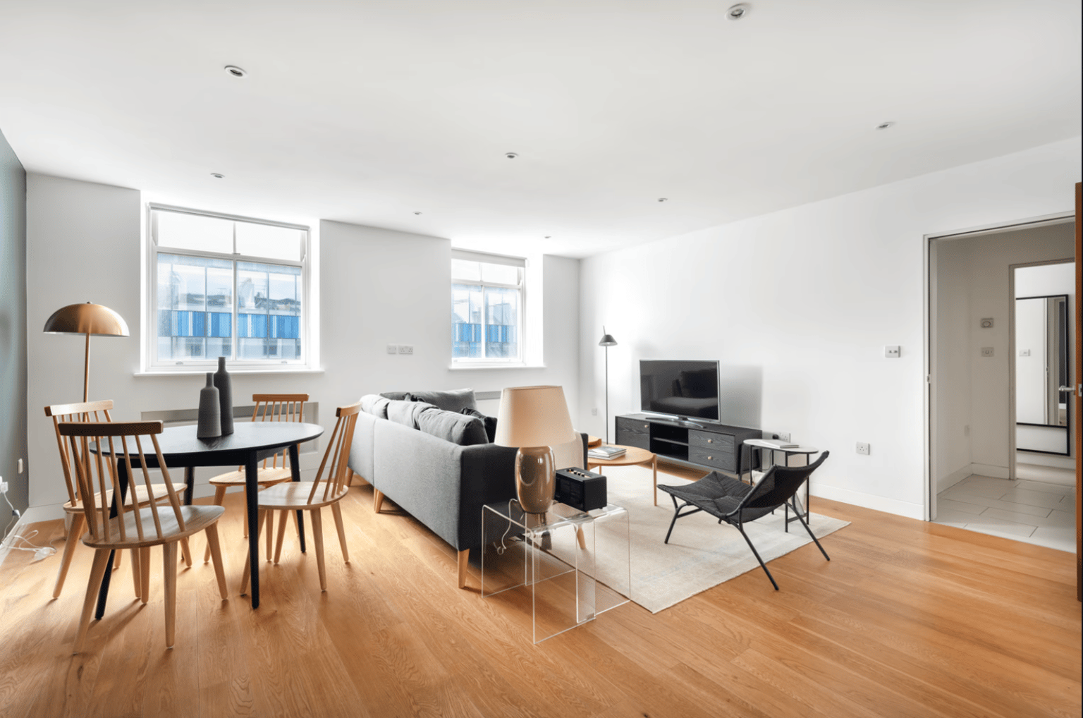 Pembridge Road Apartment