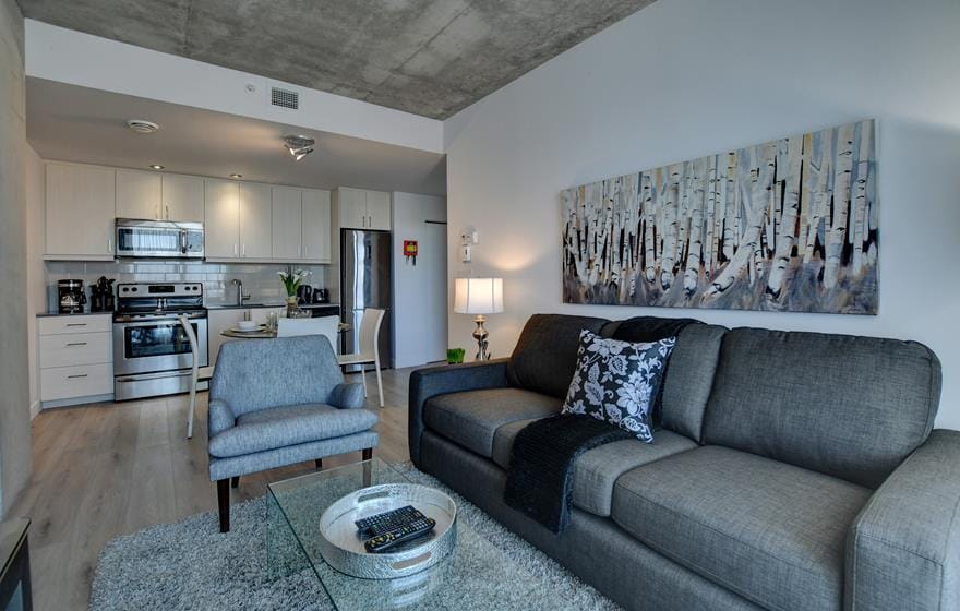 Le M2 Apartments