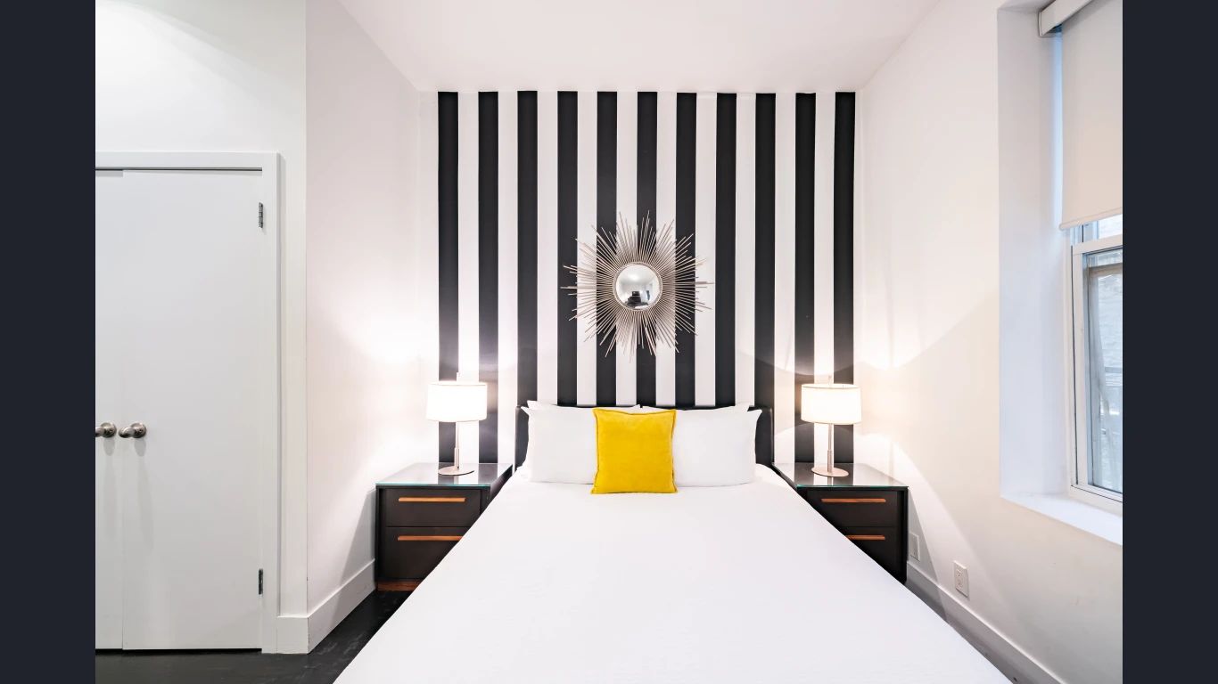 Studio Apartment - image 4