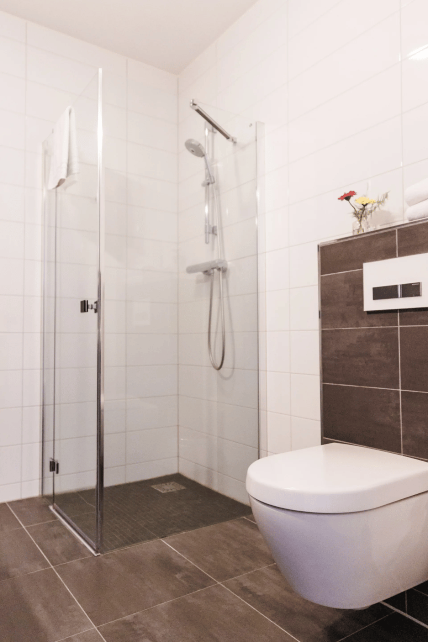 Two Bedroom Apartment - image 2