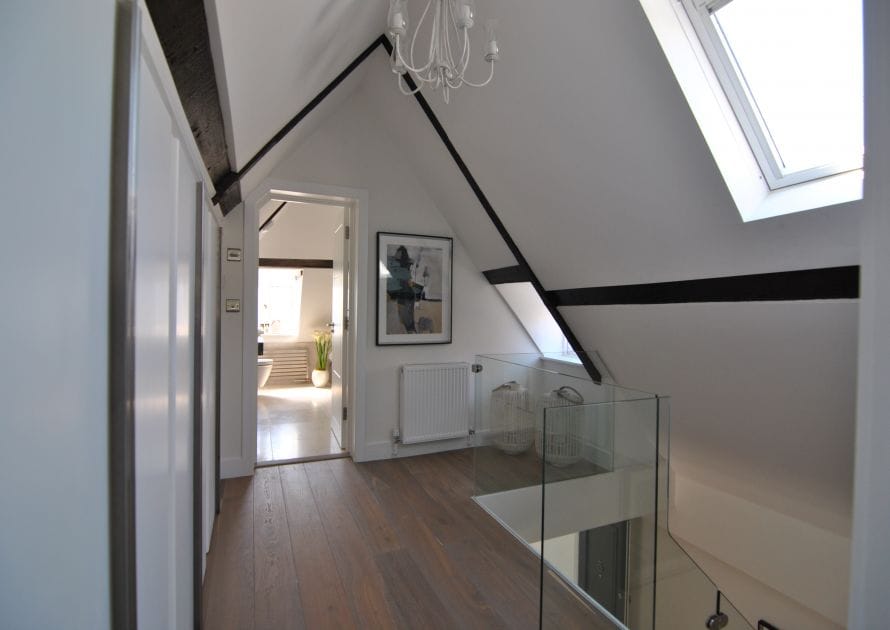 Two Bedroom Two Bathroom Apartment - image 1