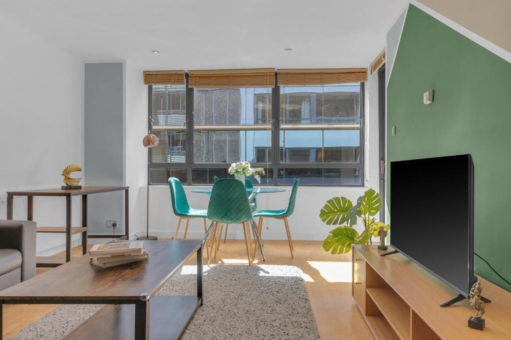One Bedroom Apartment - image 4