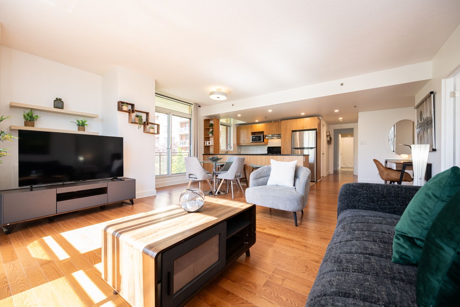 Three Bedroom Apartment - image 2