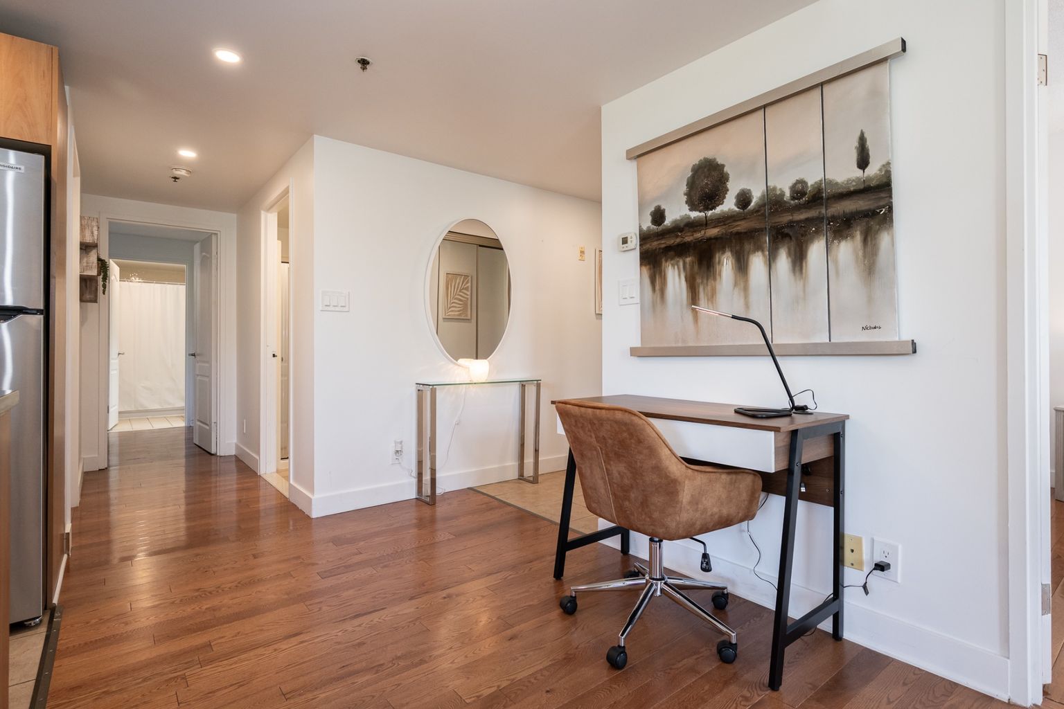 Three Bedroom Apartment - image 3