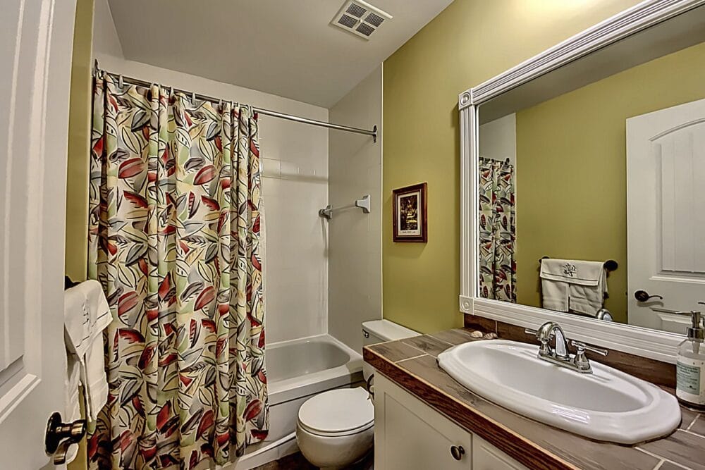 1 Bedroom Condo - image 2