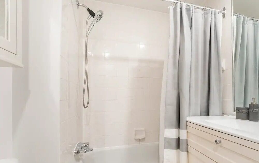 3 Bedroom Condo - image 4