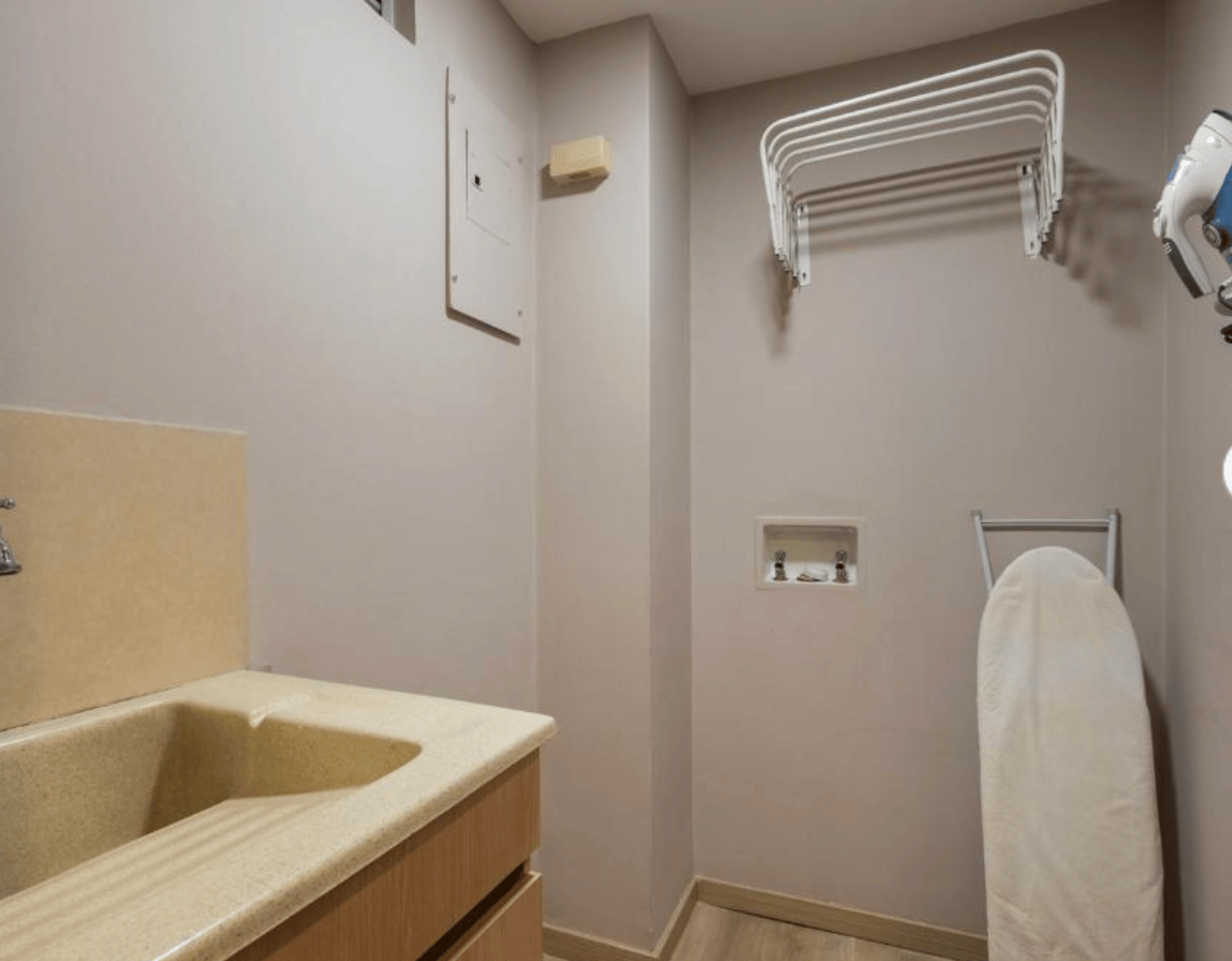 Two Bedroom Apartment - image 3