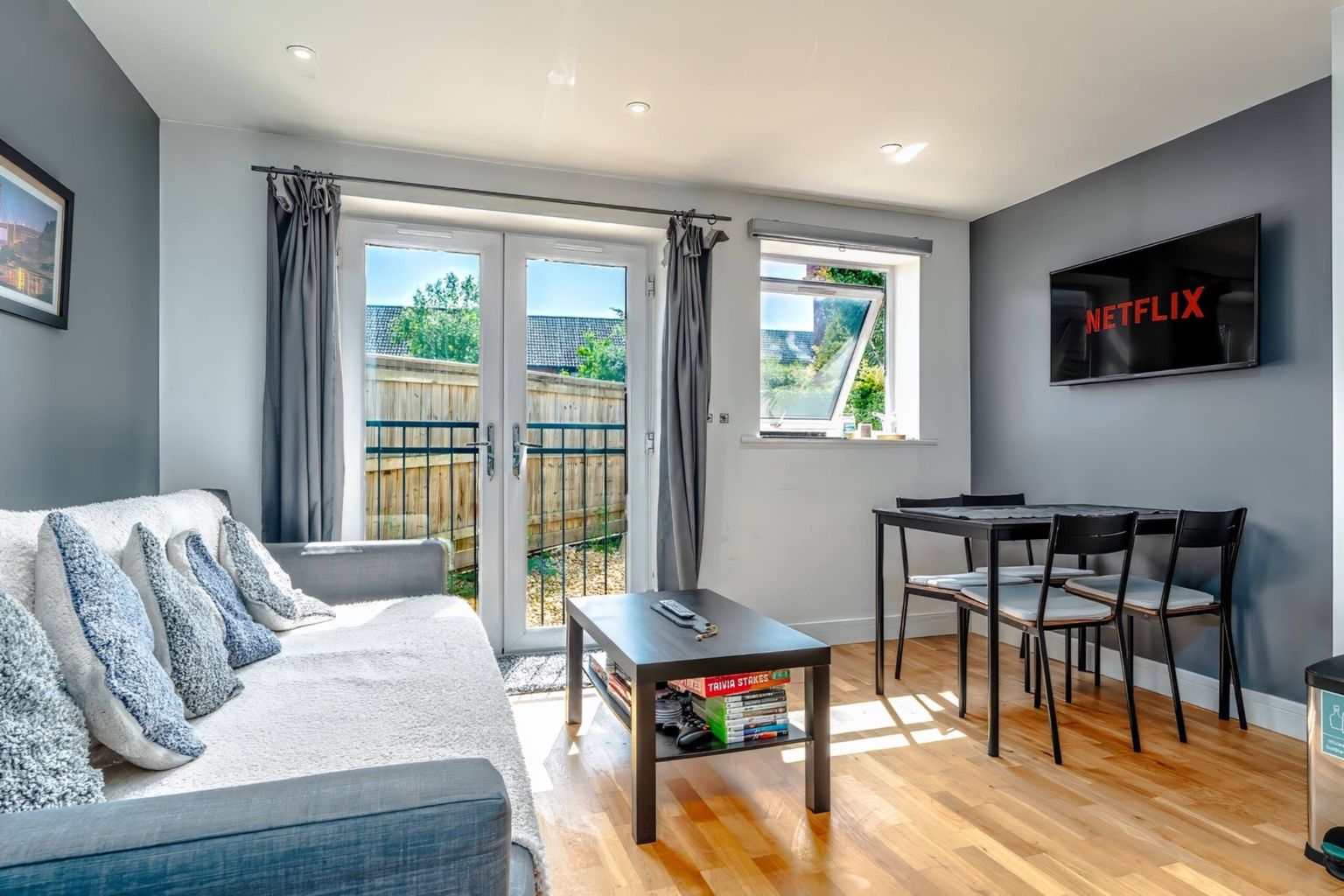 Ludgershall Apartment
