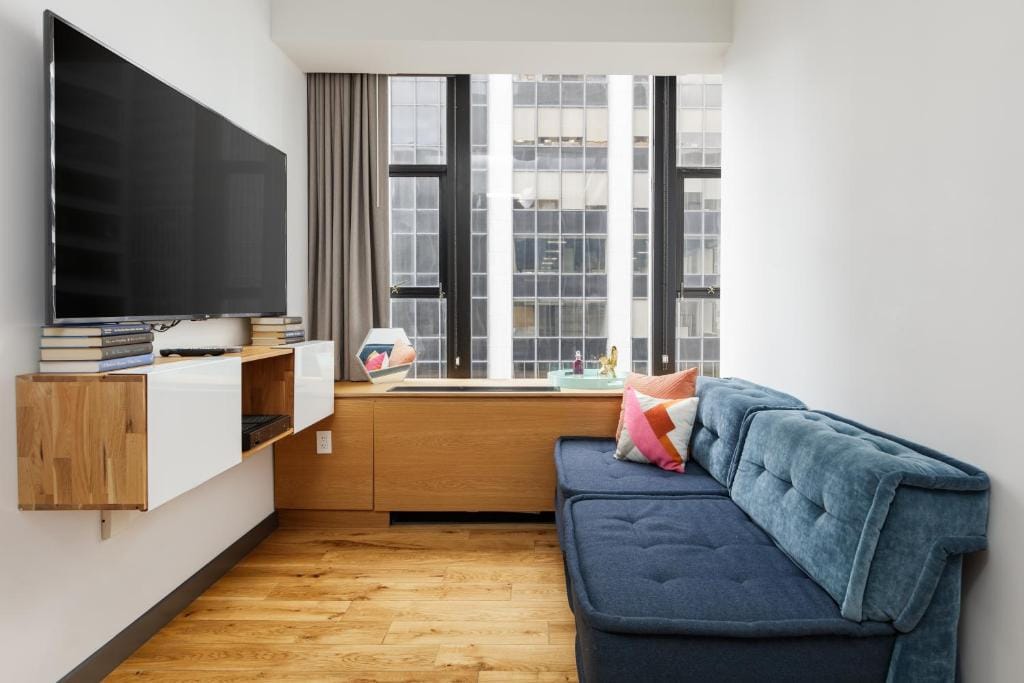 One-Bedroom Premium Gourmet Apartment - image 3
