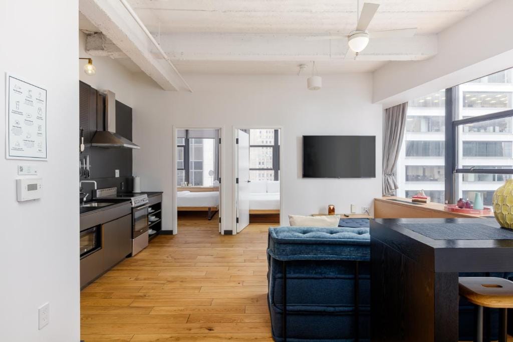Two-Bedroom Gourmet Apartment - image 1
