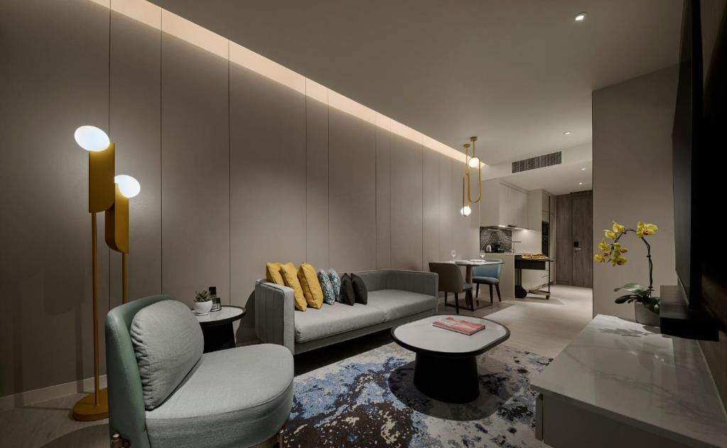 One Bedroom Deluxe - image 2