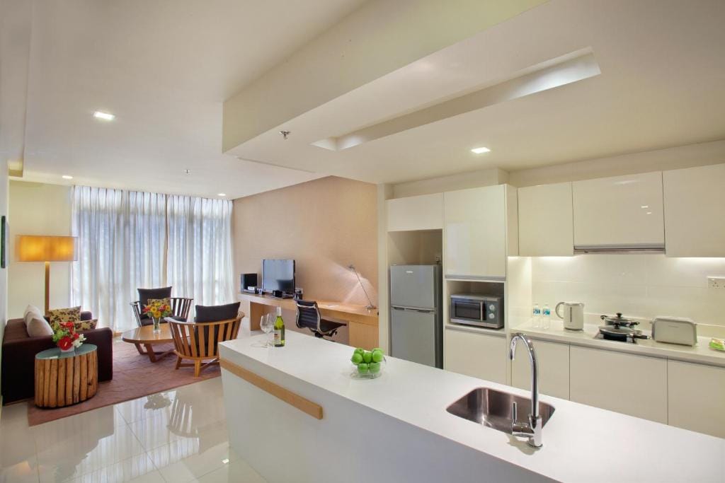 One Bedroom Premier Suite - image 3