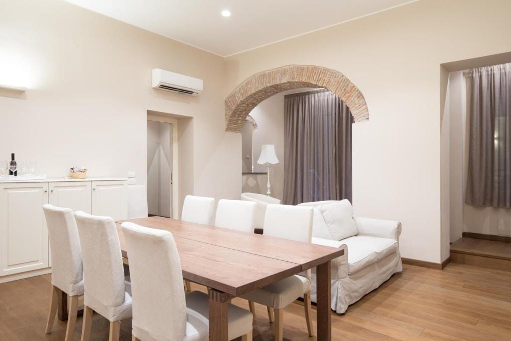 Superior Apartment - 2 Bedroom Unit - image 2