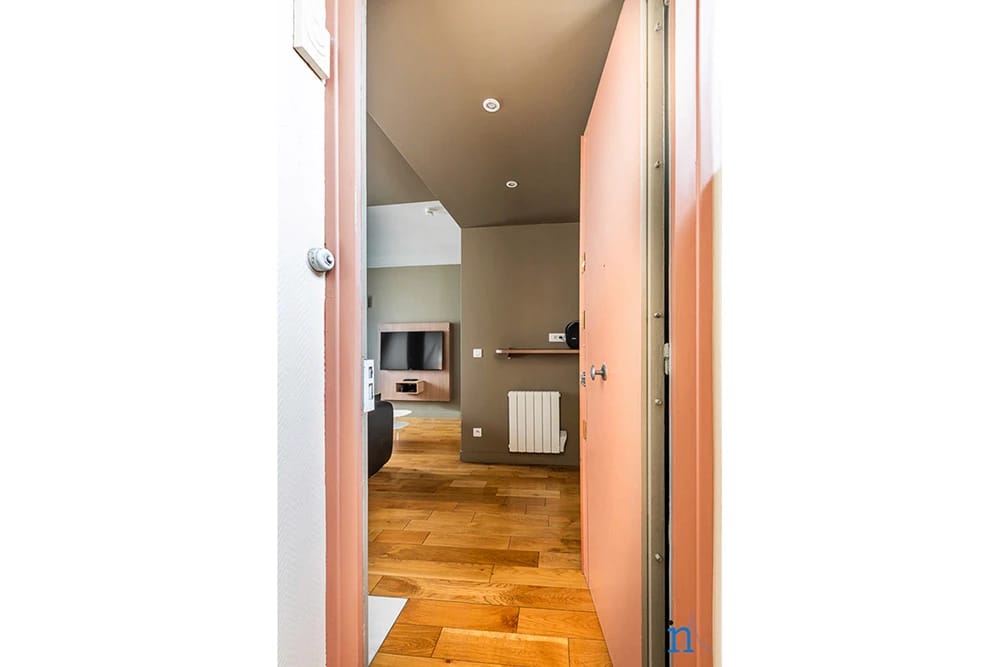 One Bedroom Apartment - image 1