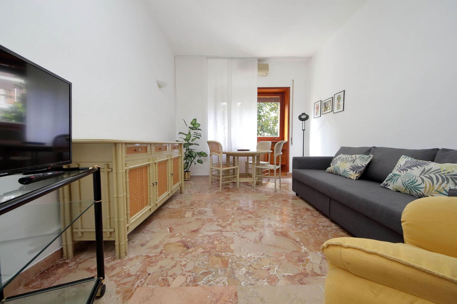 One Bedroom Apartment - image 1