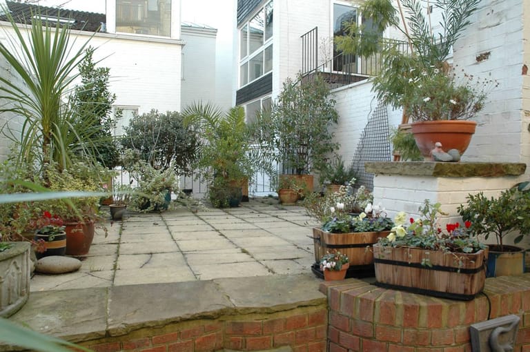 Hampstead Village - image 1