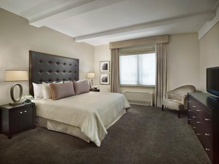 Central Park Luxury Apartments detail view 1