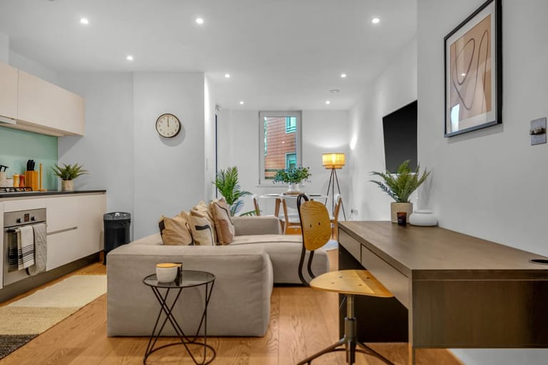 Pond Street Apartments - image 1