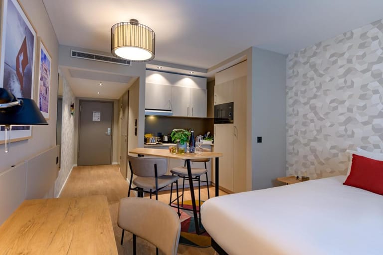 City Center Apartments,  Zurich - image 1
