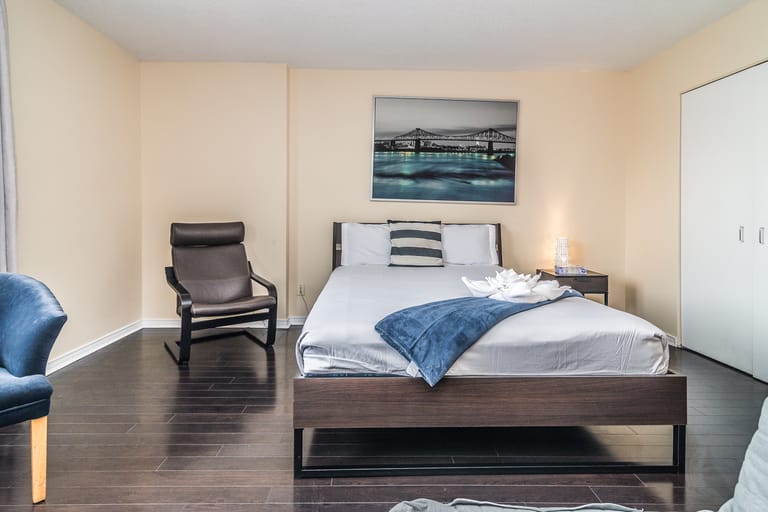 Le Faubourg Apartments - image 1