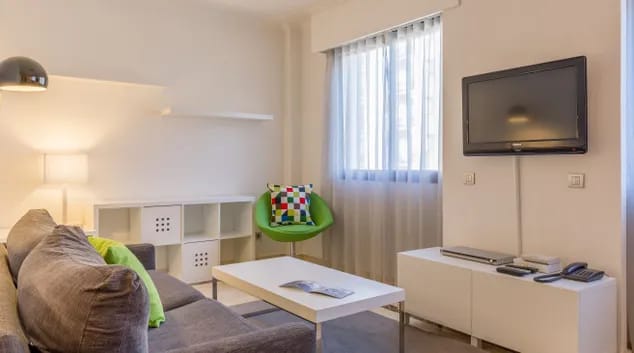 Engracia Apartments detail view 3
