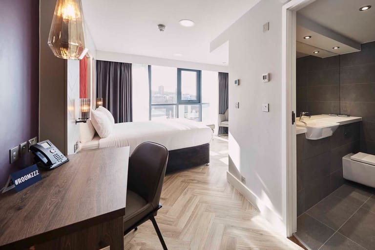 Clavering Apartments detail view 4