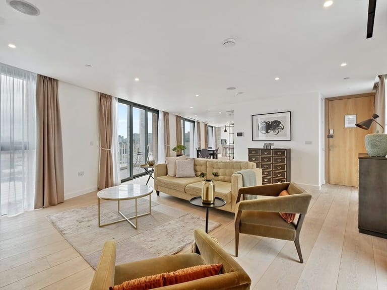 Southwark Residences detail view 3