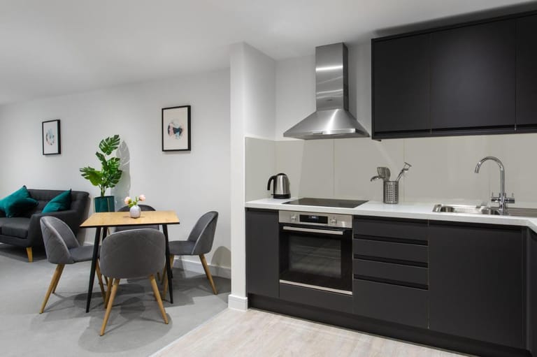 Queens Park Apartments detail view 2