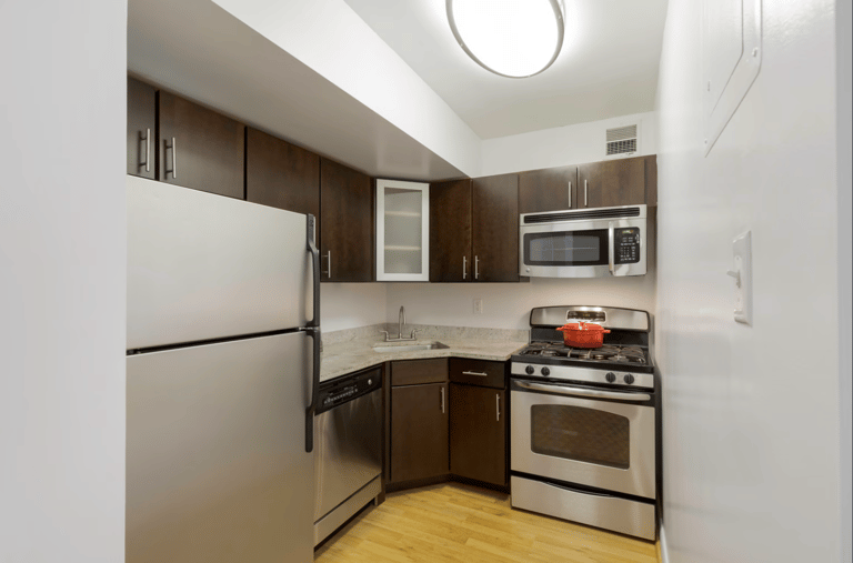 The Chelsea Apartments detail view 2