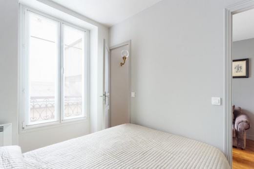 Saint Ferdinand Apartment detail view 2