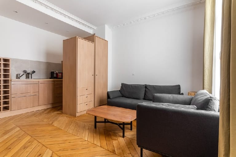 Rue de Courcelles Apartment - image 1