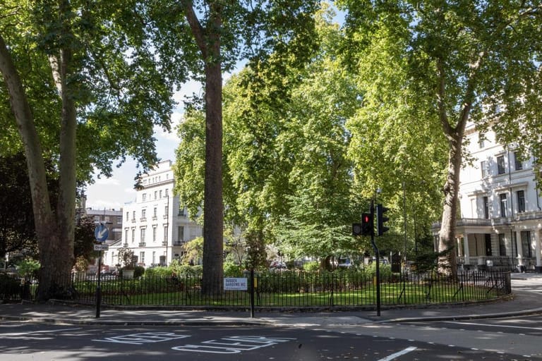 Hyde Park Apart-Hotel - image 1