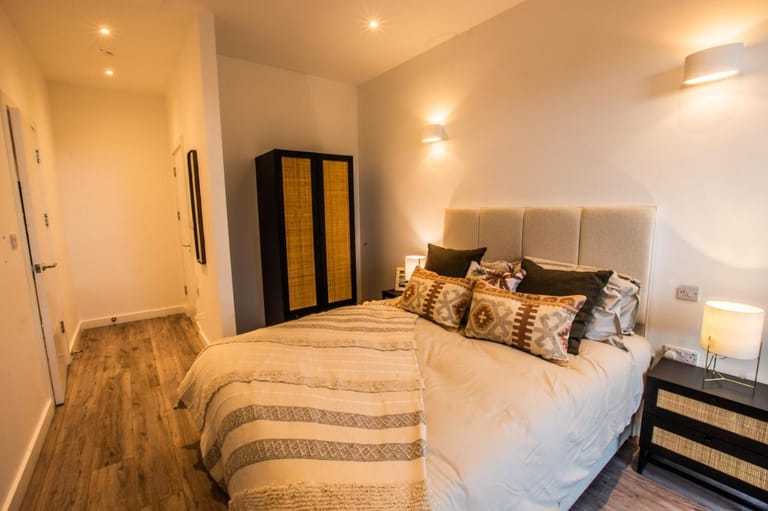 Uxbridge Serviced Apartments detail view 2