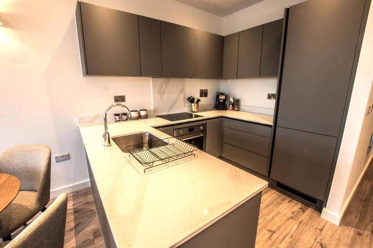 Uxbridge Serviced Apartments detail view 3