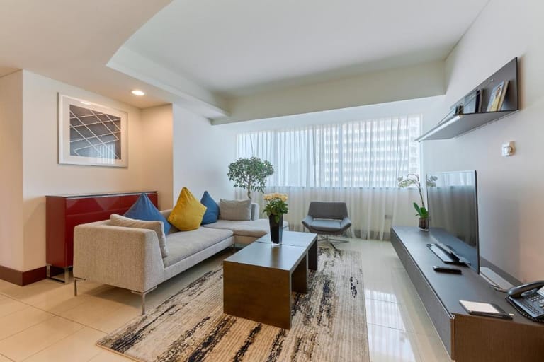 Jumeirah Residence detail view 4