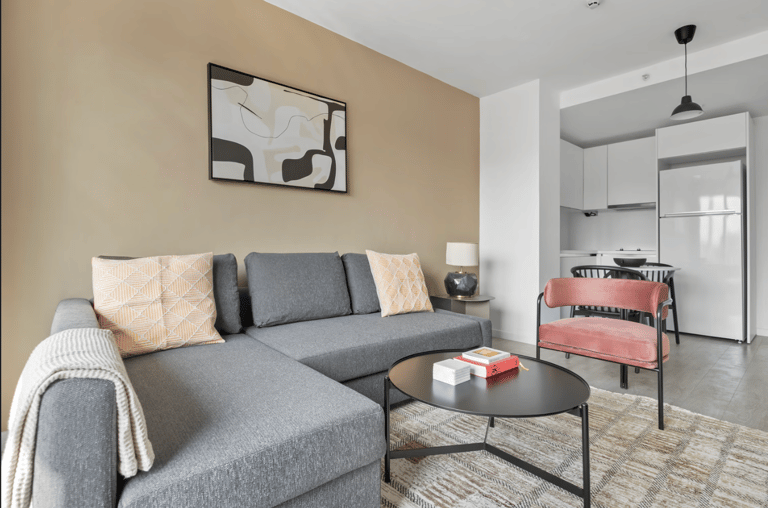 Mint Olive Apartments detail view 1