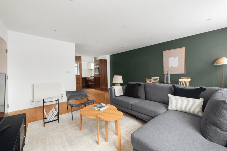 Pembridge Road Apartment detail view 1