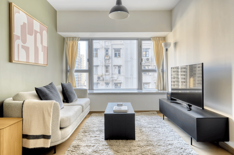 Centre Point Apartment - image 1