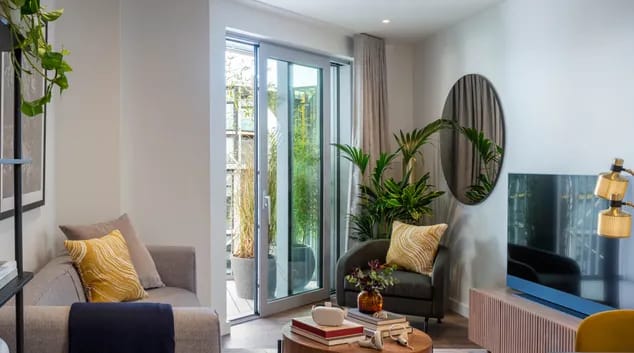Battersea Apartments - image 1