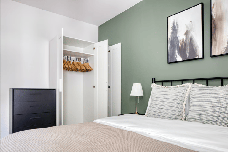 Grasbergergasse 1 Bedroom detail view 1