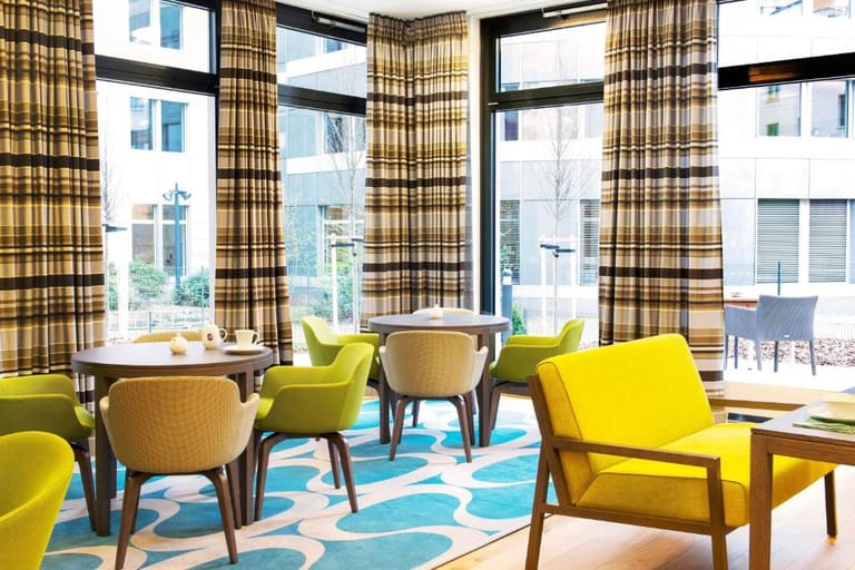 City Centre Apart-Hotel - image 1