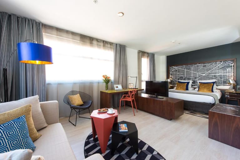 Capri Barcelona Residence - image 1