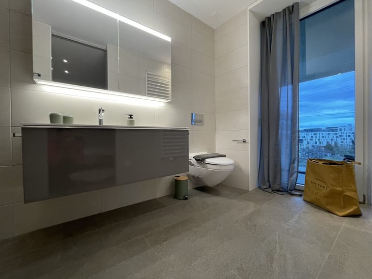 METROPOLITAN TOWERS Apartments detail view 3