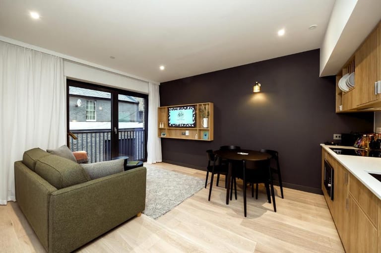 Grassmarket Apart-hotel Edinburgh - image 1