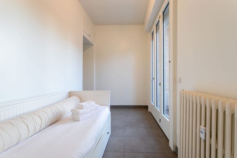 Serra Milano Apartments detail view 3