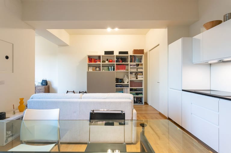 Serra Milano Apartments detail view 4