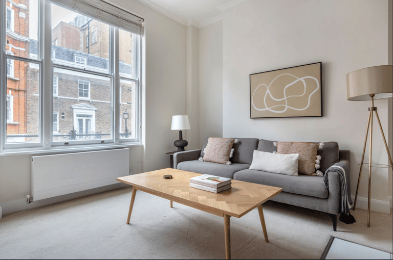 Nottingham Place Apartment - image 1