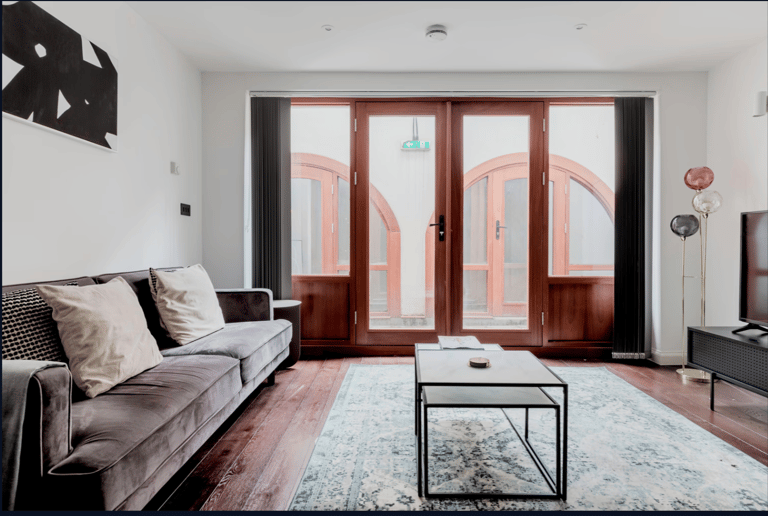 Cleveland Street Apartment detail view 2