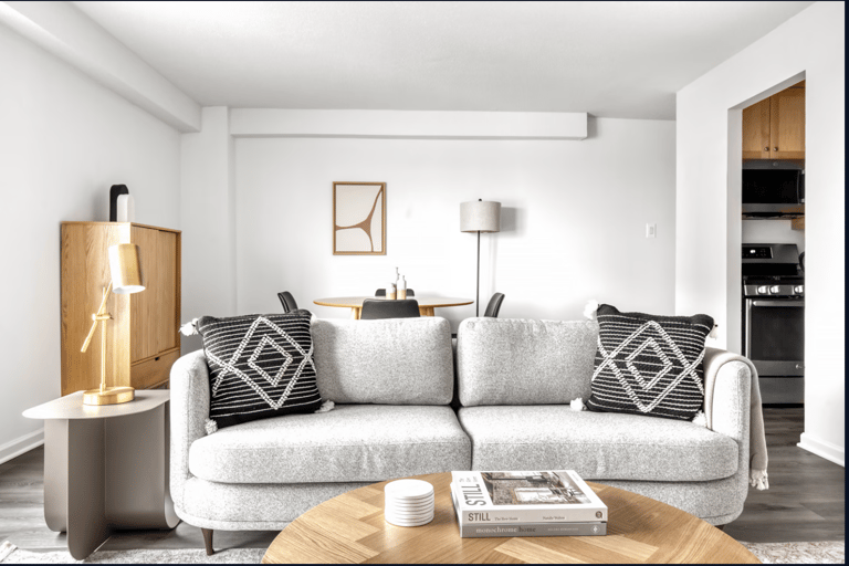 Waterside Plaza Apartments detail view 2