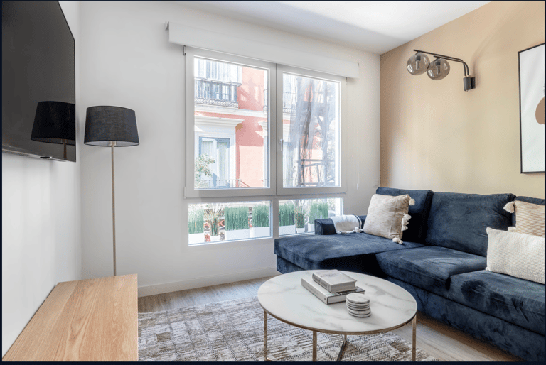 C. de Fuencarral Apartment - image 1